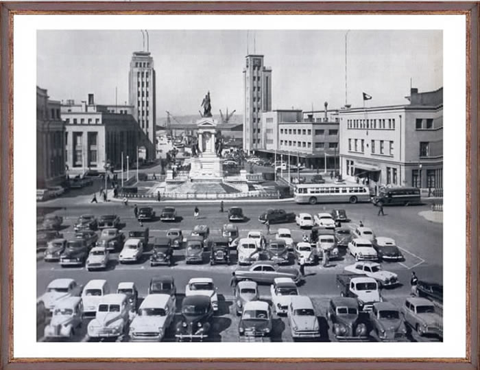 Plaza en puerto de Valparaíso.